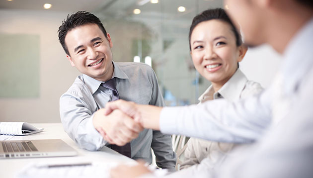 Wani-Asian-business-people-123rf